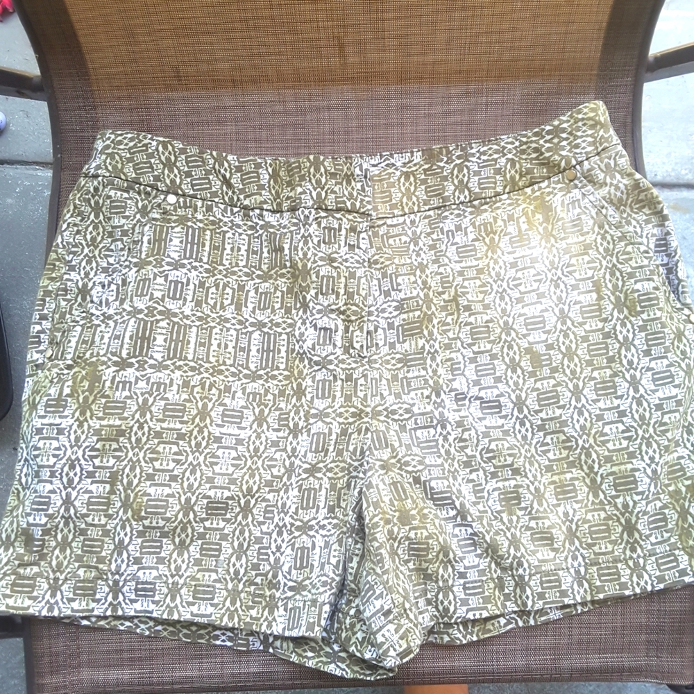 Dept 222 boho design shorts